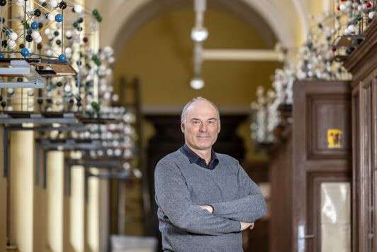 星空app官网创新论坛第一千九百五十七讲：Pre-Alpine Metamorphic Events in the Eastern Alps, Austria