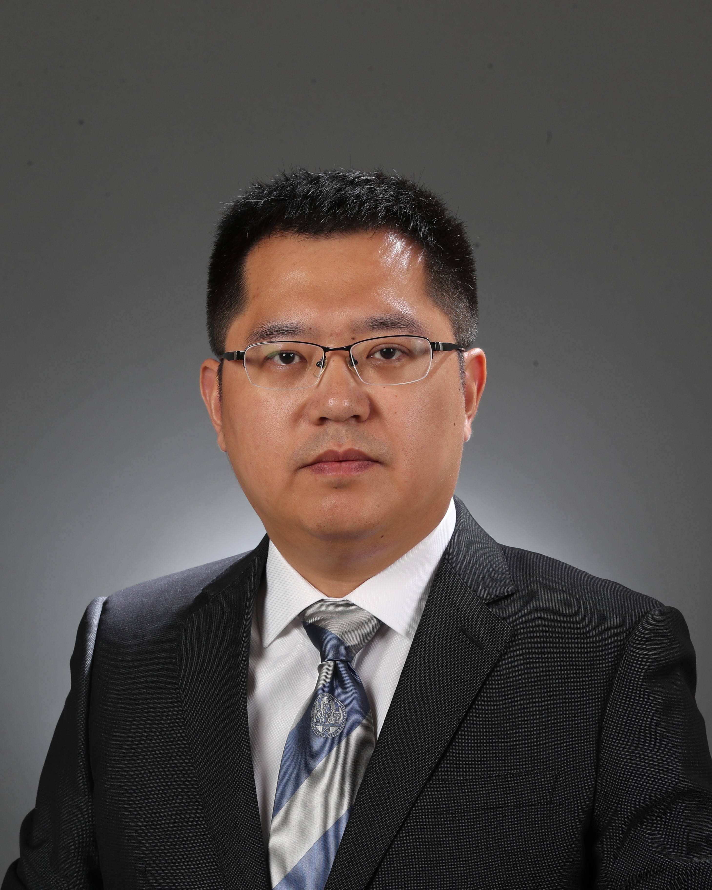 星空app官网创新论坛第一千二百二十六讲暨120周年校庆年系列活动：三个罂粟属物种染色体级基因组揭示BIA通路补丁式跳跃演化机制