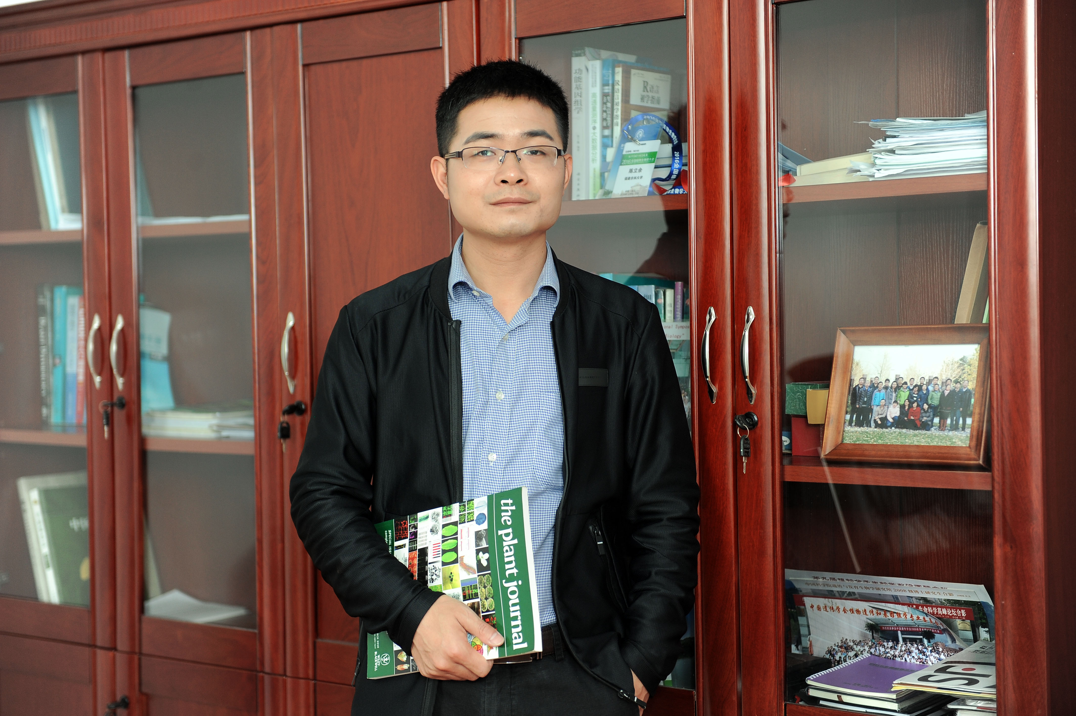 星空app官网创新论坛第一千四百二十七讲：探索植物生殖与驯化的秘密—从模式植物到水果作物