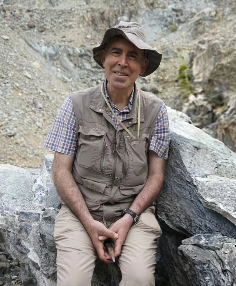 星空app官网创新论坛第一千八百四十二讲：Records of processes for subduction initiation, slab roll-back and ophiolite genesis in Turkey: Field, geochemical and  geochronological constraints