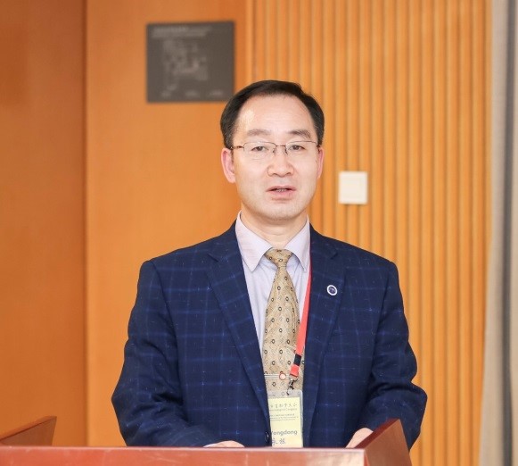 星空app官网创新论坛第一千五百二十二讲：中生代重大地质事件与植被环境变化